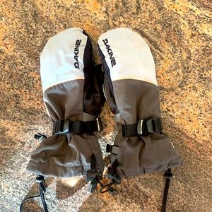 DaKine Goretex Snowboarding Mittens